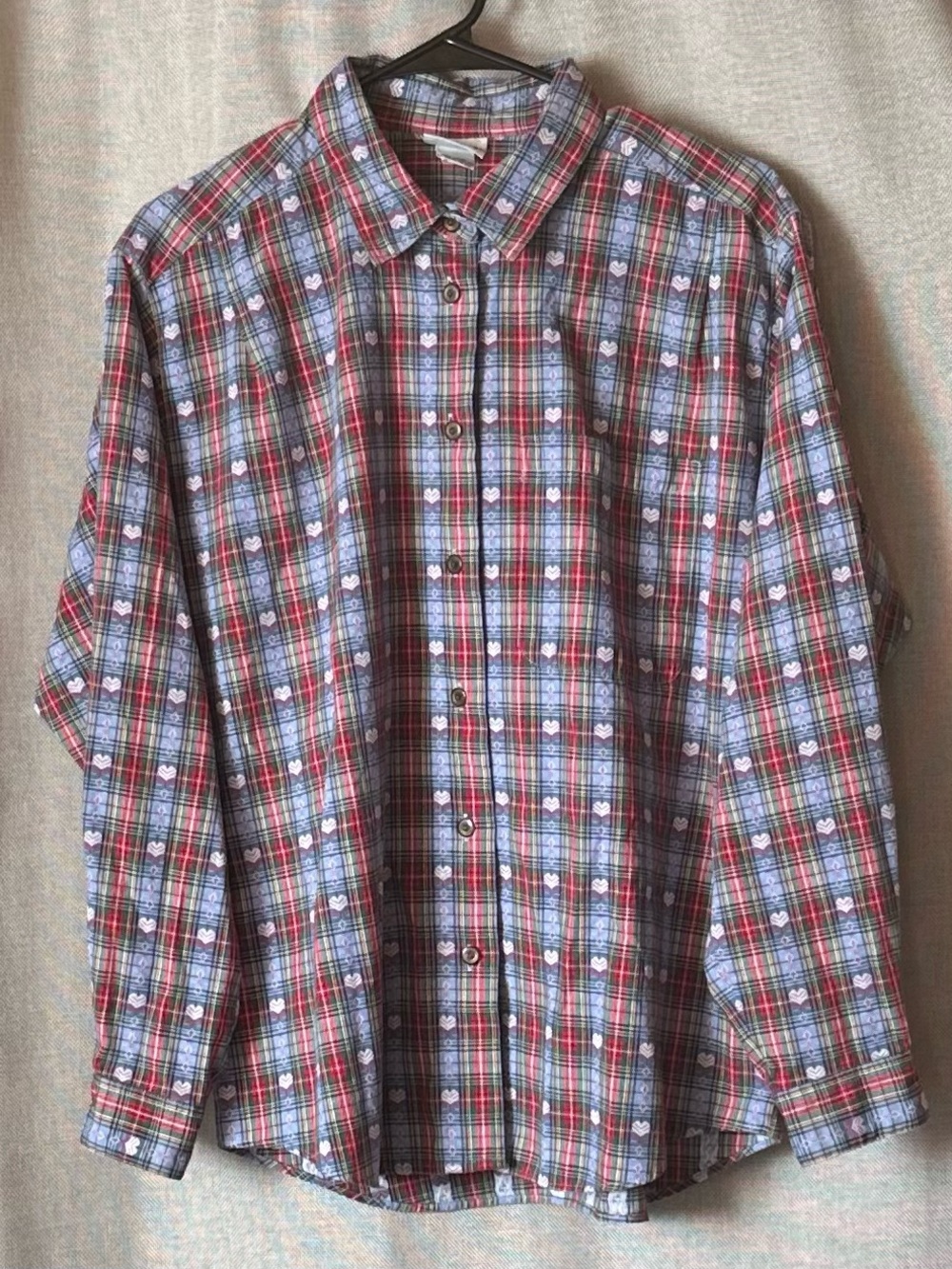 Koret•plaid hearts long-sleeve button-down•Large•cotton blend•blue/red/white